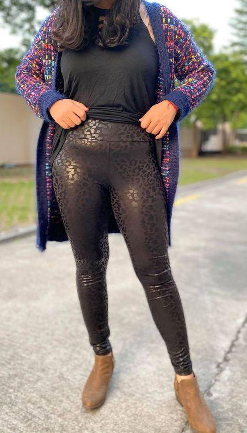LEOPARD TEXTURED LEGGINGS