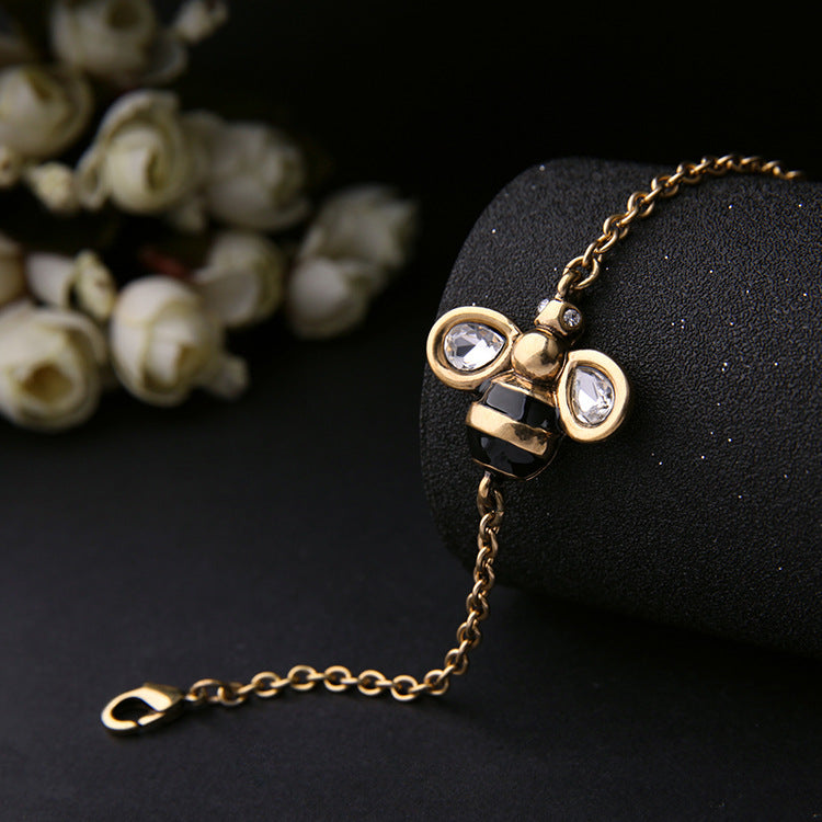 Gold Tone Bee Clasp Bracelet