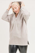 Load image into Gallery viewer, DustyPinkCURVYLonglineMineral-WashedPulloverwithInnerFleece