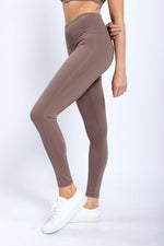 Load image into Gallery viewer, Essential Lycra-Blend High-waist Leggings
