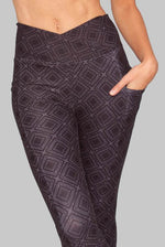 Load image into Gallery viewer, Summit Crossover Pocket Legging