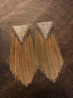 Load image into Gallery viewer, Gold Tone Fringe Earrings