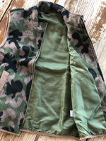 Load image into Gallery viewer, Camo Print Zip Vest
