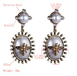 Load image into Gallery viewer, Pearl Drop with Bee Earrings