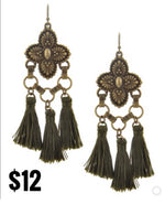 Load image into Gallery viewer, Chandelier Earrings
