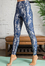 Load image into Gallery viewer, Blue Foil Print Leggings