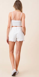 Load image into Gallery viewer, Scallop Edge Denim Shorts