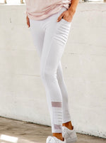 Load image into Gallery viewer, White Motto Style Leggings