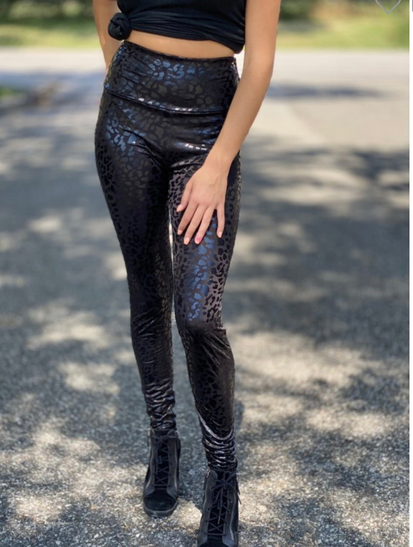 Black Leopard Textured Legging