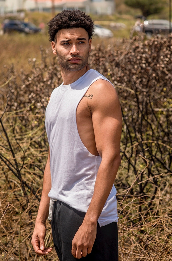 THE Men’s essential cut off tank