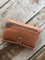 Load image into Gallery viewer, Studded Wristlet- Brown