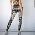 Load image into Gallery viewer, All Eyes on you.... Leopard legging